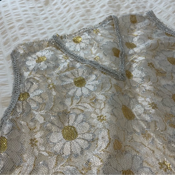 Vintage lace metallic daisy shift dress - Picture 5 of 5